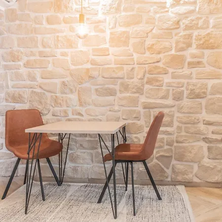 Lägenhet L&b Amphitheater Pula