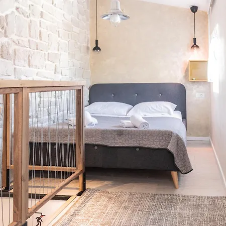 L&b Amphitheater * Pula