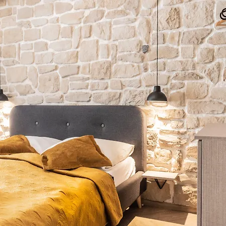 L&b Amphitheater Apartman Pula
